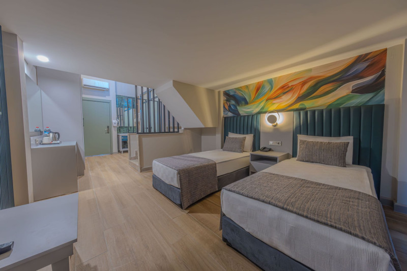 Dream Fun World Hotel