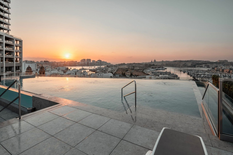 Grands Suites Hotel Residences & Spa