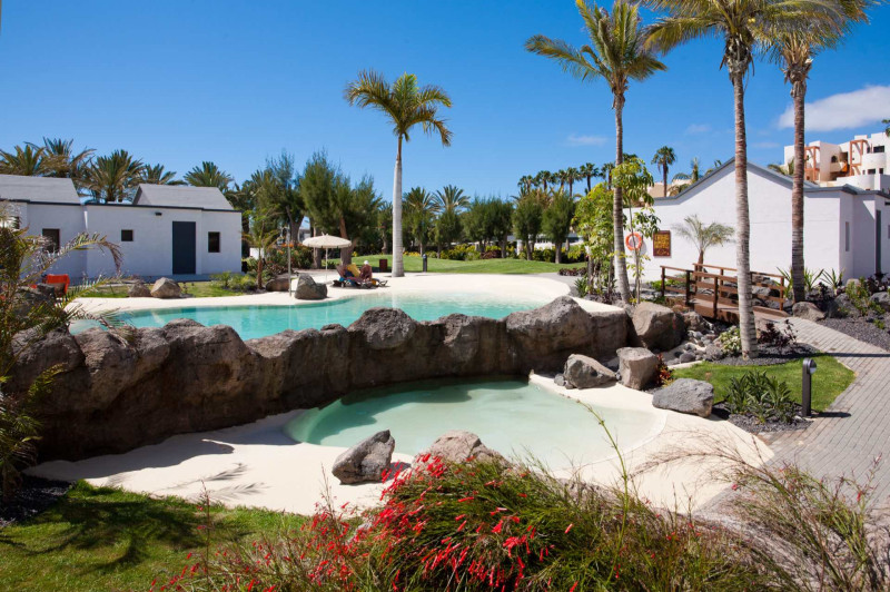 R2 Romantic Fantasia Suites