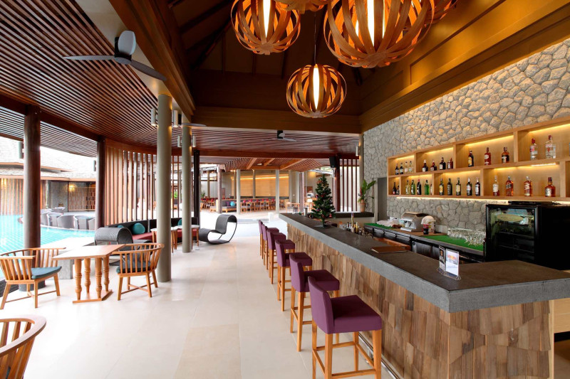 Apsara Beachfront Resort & Villas
