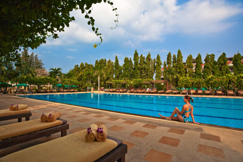 Pinnacle Grand Jomtien Resort & Beach Club