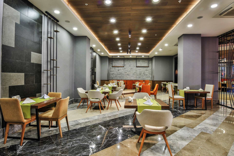 Saturn Palace Resort