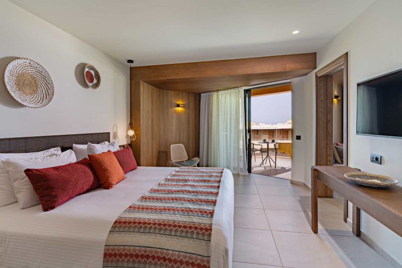 Minos Ambassador All Suites & Spa