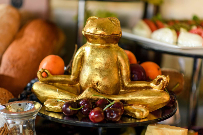 Alexandra Golden Boutique