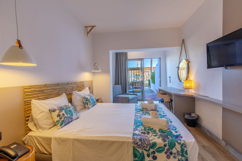 White Dreams Resort