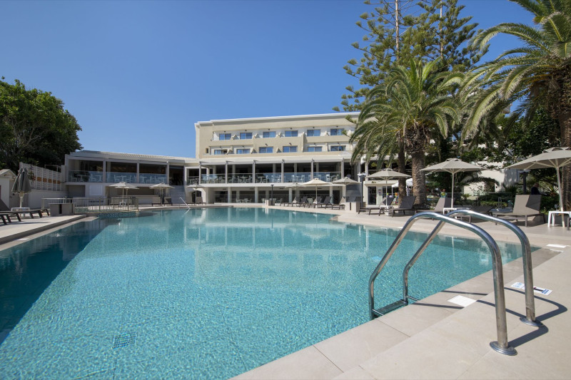 Vantaris Luxury Beach Resort