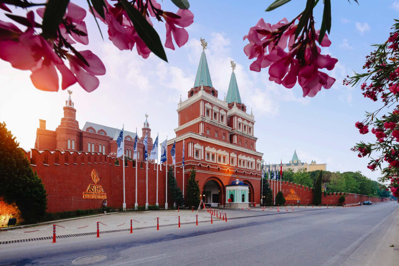 Kremlin Palace Deluxe