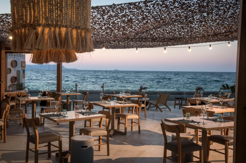 Enorme Maya Beach Resort