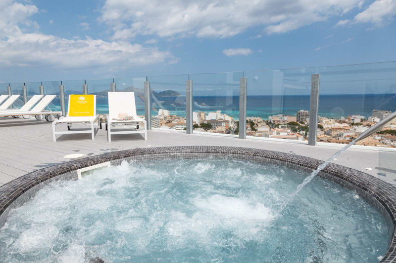 BG Tonga Tower Design Hotel & Suites