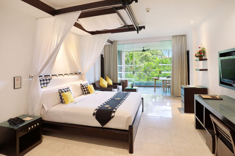 Legian Beach Hotel