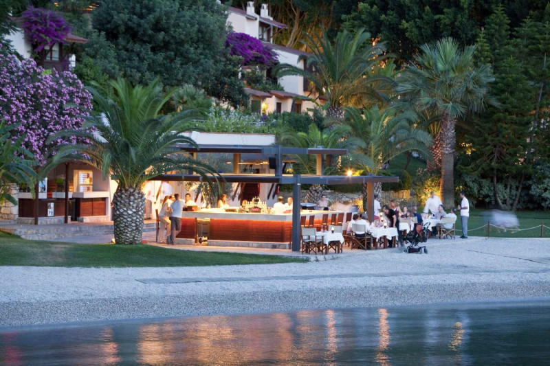 Hillside Beach Club