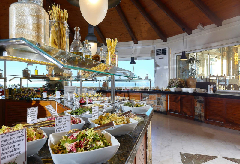 Alexander Beach Hotel & Village Resort