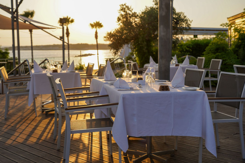 Coral Beach Hotel & Resort