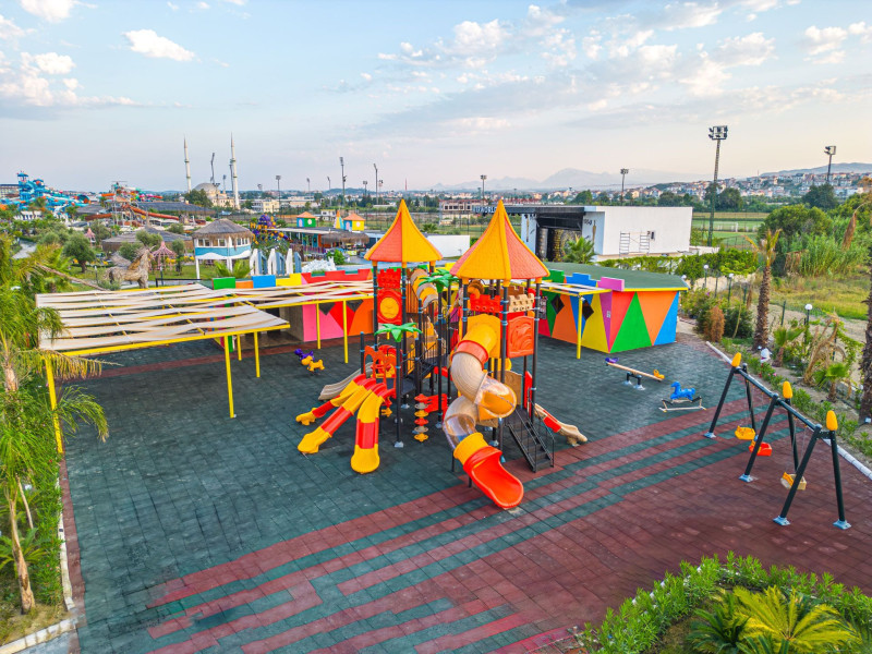 Dream Fun World Hotel