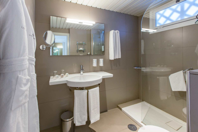 Corallium Beach by Lopesan Hotels