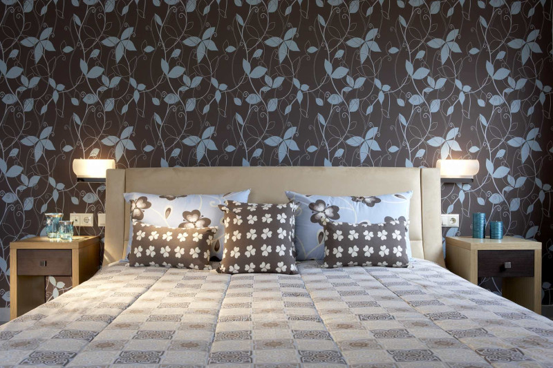 Alexandra Golden Boutique