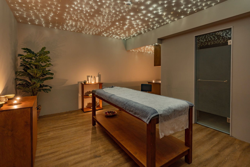 Minos Ambassador All Suites & Spa