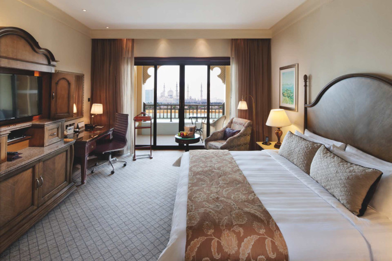 Shangri-La Hotel Qaryat Al Beri