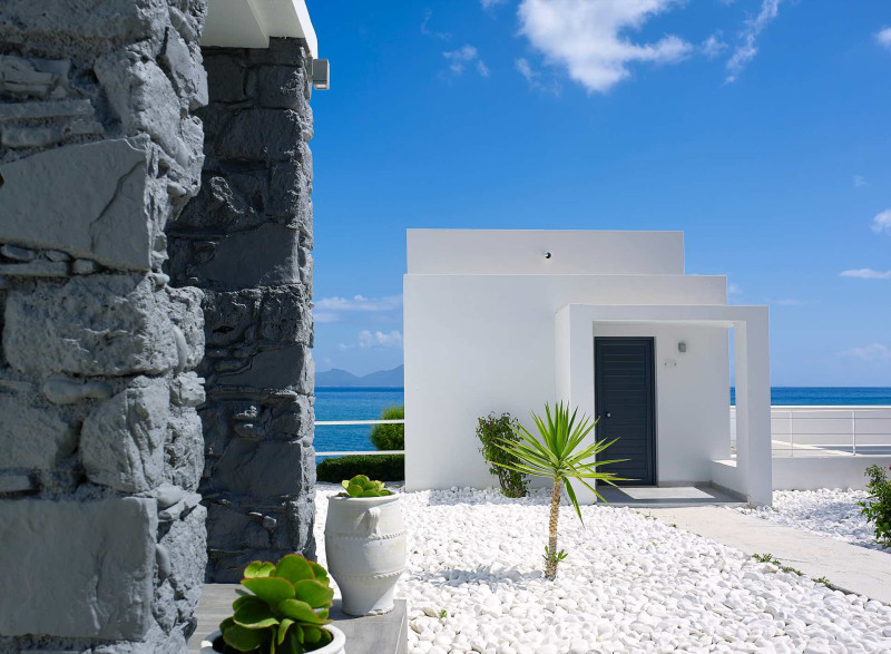 Dimitra Beach Hotel & Suites