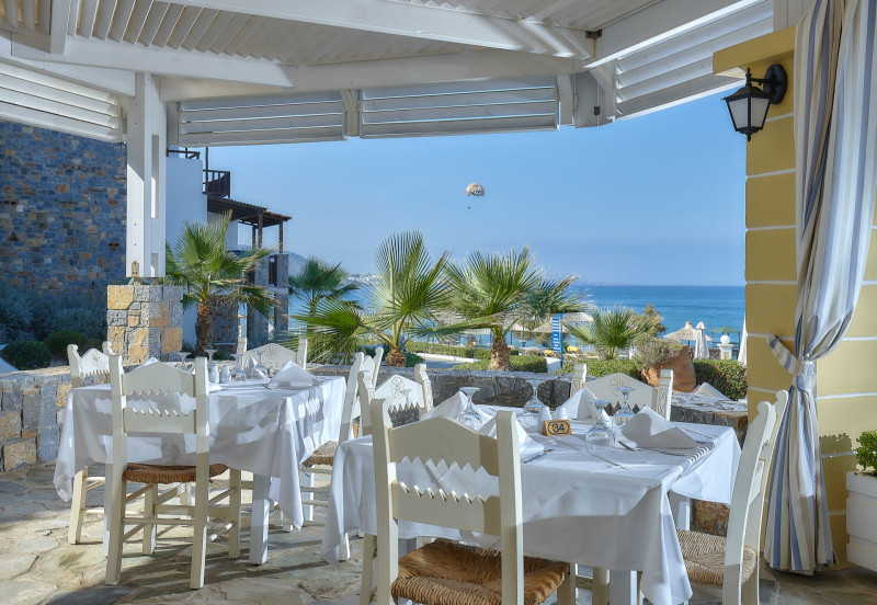 Alexander Beach Hotel & Village Resort