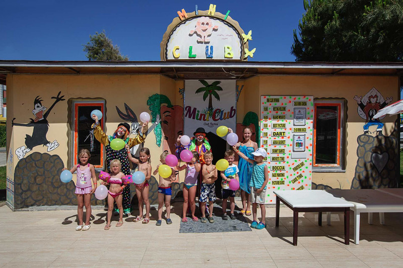 Club Turtas Beach Hotel