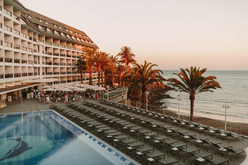 Don Gregory by Dunas