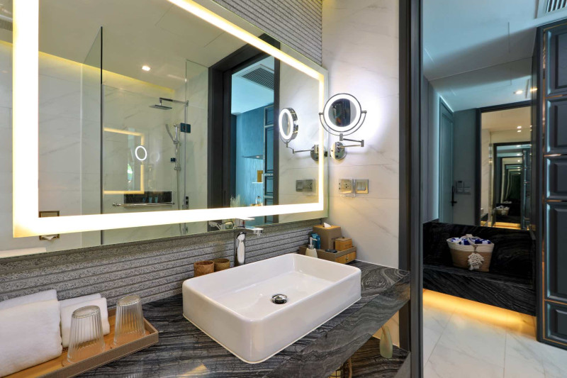 Wyndham Grand Nai Harn Beach Phuket