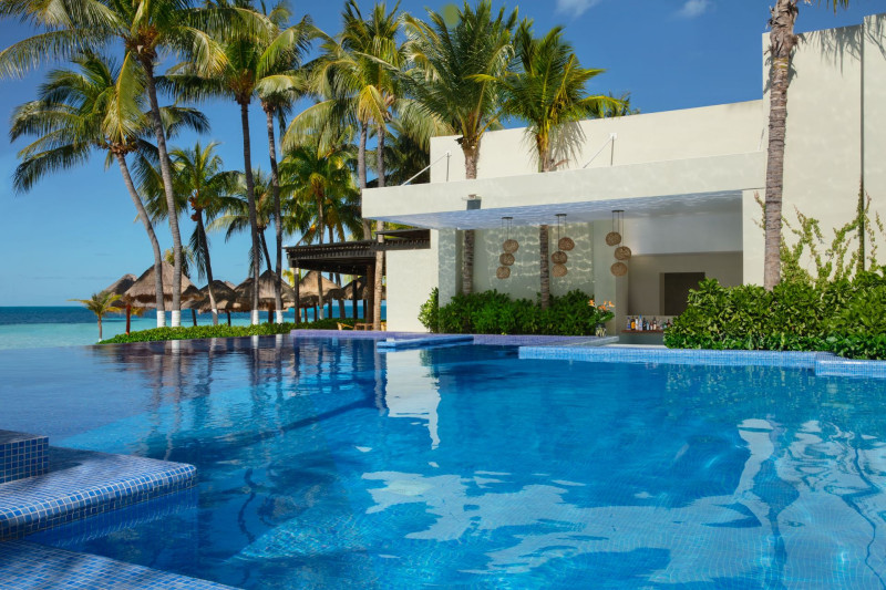 Dreams Sands Cancun Resort & Spa