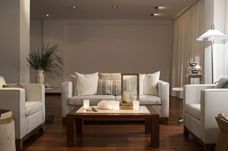 Grecian Sands Hotel