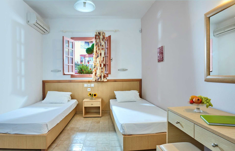 Klio Aparthotel