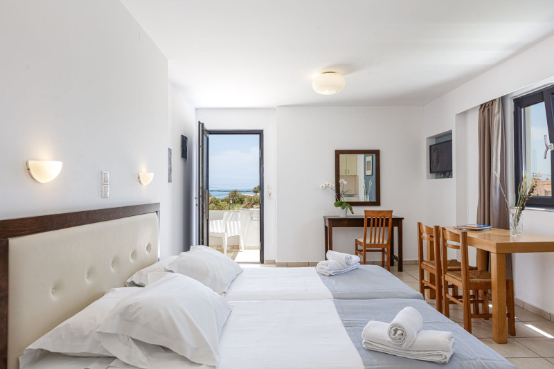 Golden Bay Boutique Hotel & Bungalows