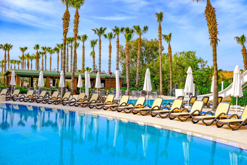 Royal Atlantis Beach