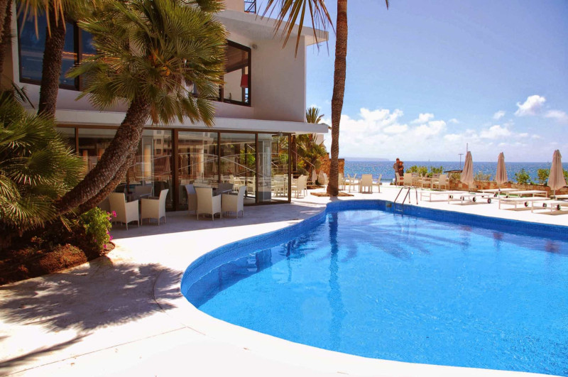 Be Live Adults Only Marivent