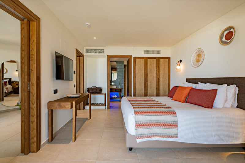Minos Ambassador All Suites & Spa