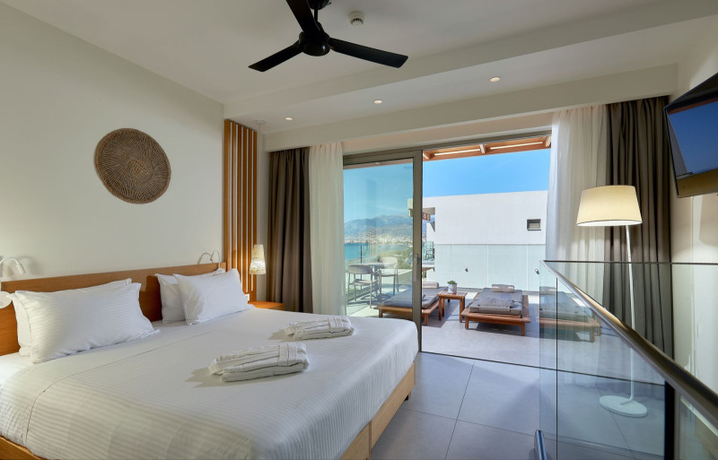 Enorme Santanna Beach Resort