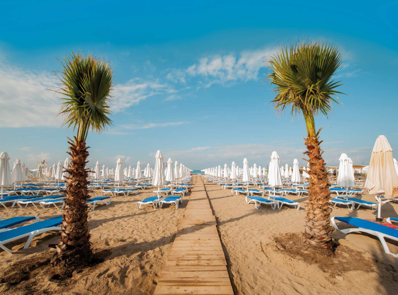 Dream World Resort & Spa