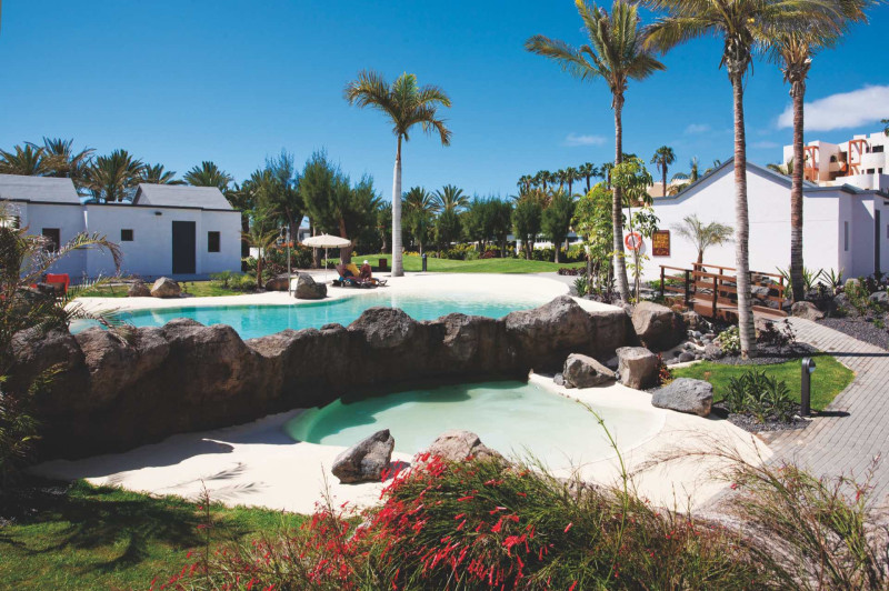 R2 Romantic Fantasia Dream