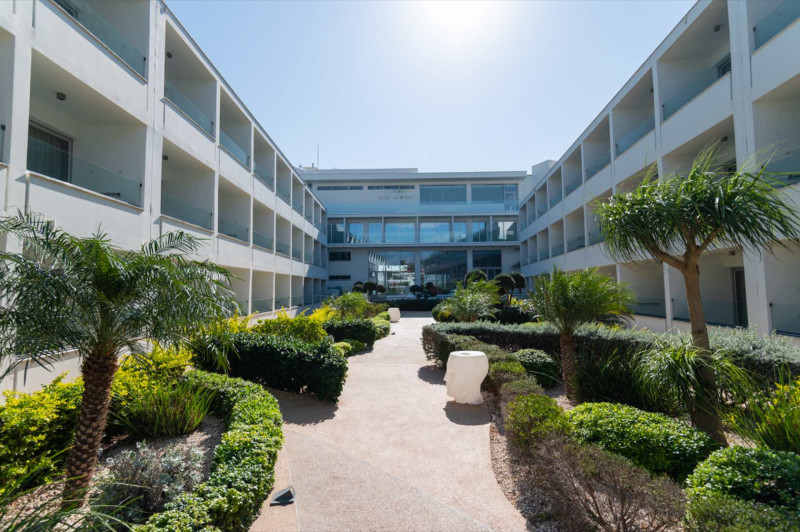 Nicholas Color Hotel