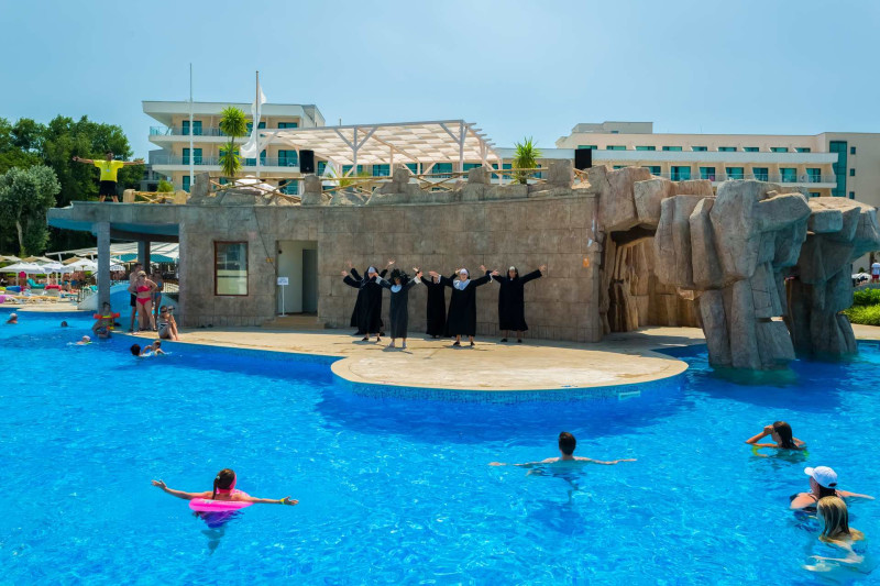 DIT Evrika Beach Club Hotel