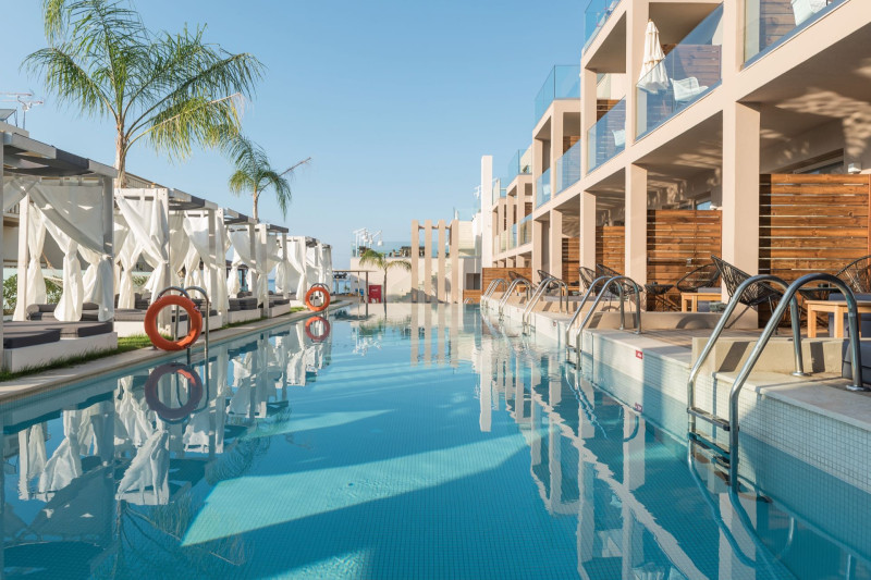 Epos Luxury Beach Hotel