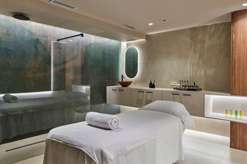 Universal Grand León & Spa