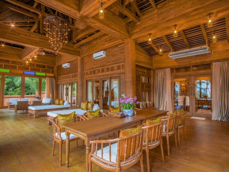 Santhiya Phuket Natai
