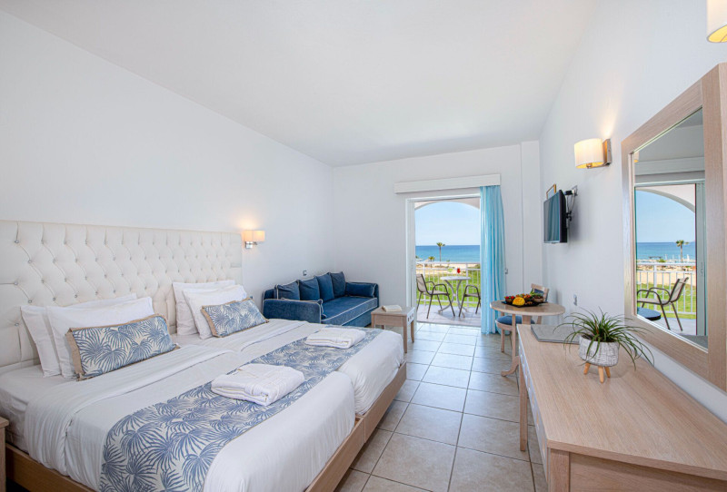 Delfina Tropic Beach