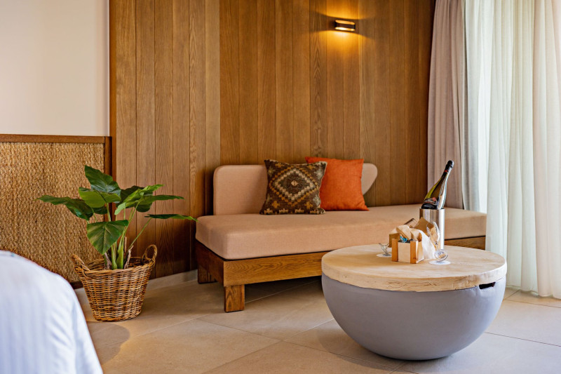 Minos Ambassador All Suites & Spa