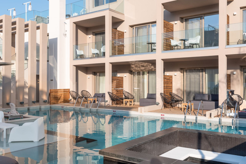 Epos Luxury Beach Hotel