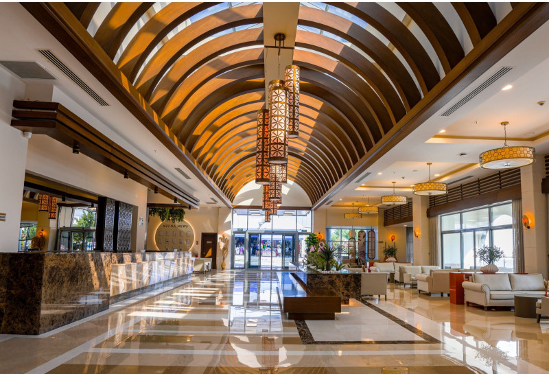 Side Aluna Hotel