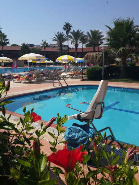 Club Turtas Beach Hotel