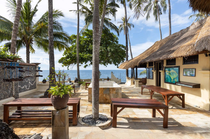 Alam Anda Ocean Front Resort & Spa