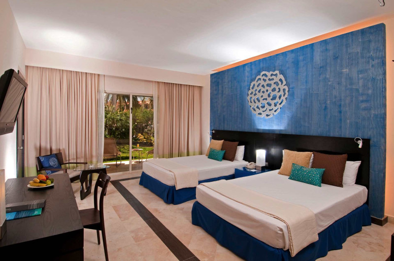 Ocean Maya Royale by H10 Hotels