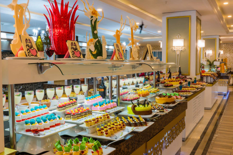 Dream World Resort & Spa